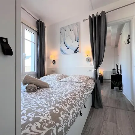 Lejlighed Le Cyrano, - App. T2 Proche De La *