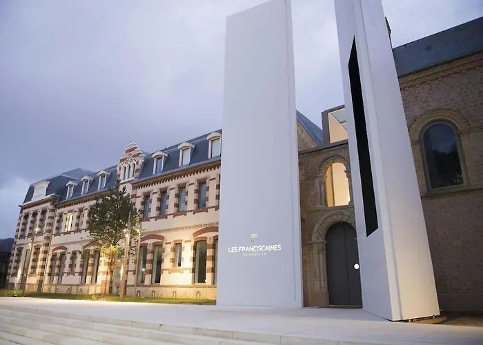 Le Cyrano, - App. T2 Proche De La * Deauville