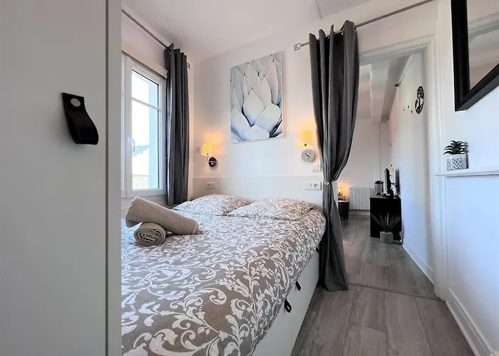 Apartman Le Cyrano, - App. T2 Proche De La *