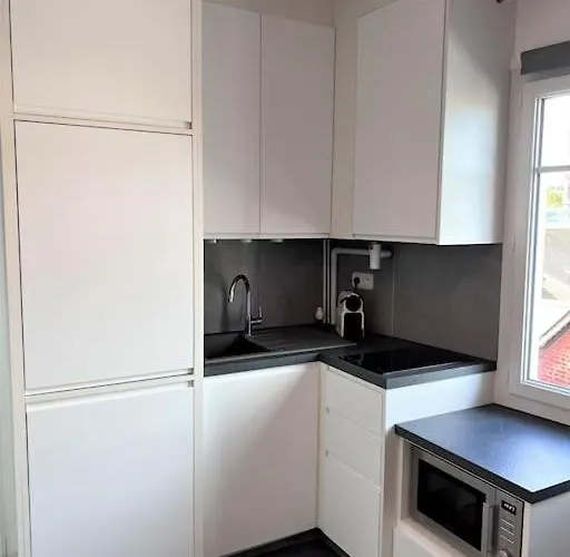 Le Cyrano, - App. T2 Proche De La * Довиль